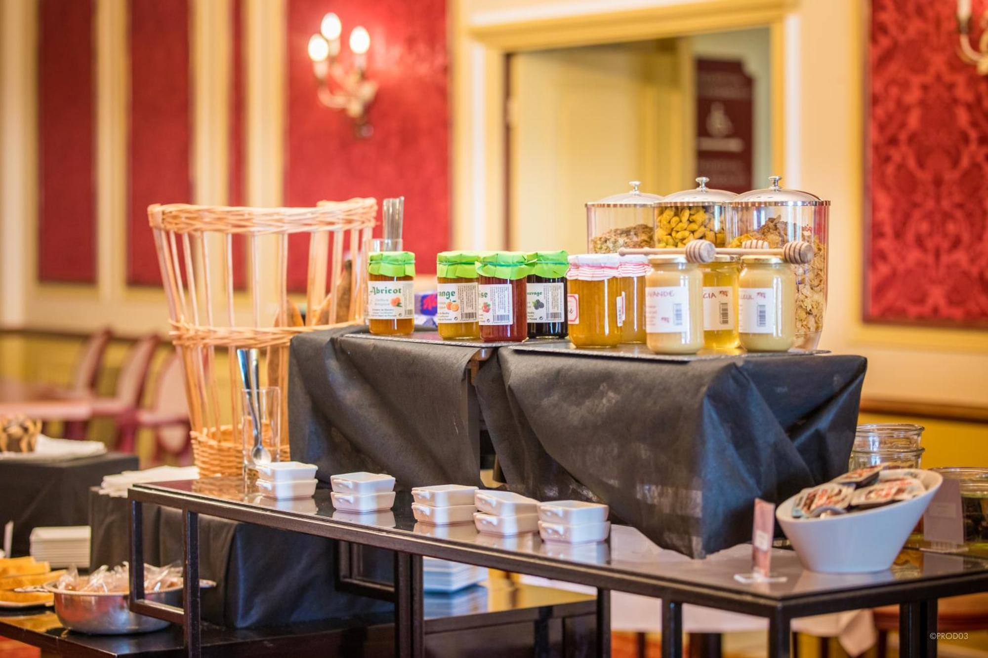 Mercure Moulins Centre Hotel De Paris Esterno foto